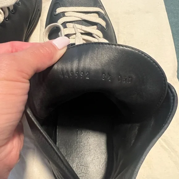 Gucci Black Leather Sneakers with White Accents - Picture 4 of 5